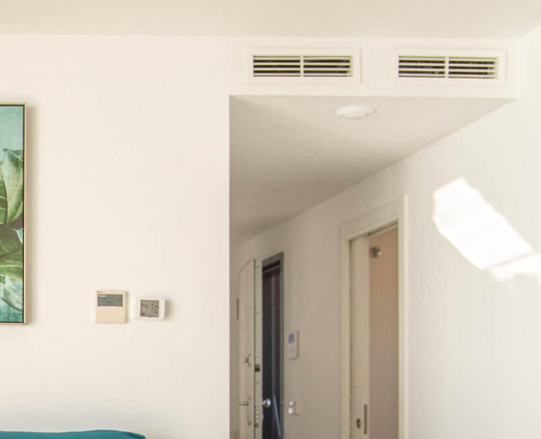 Modern Sea Front Reef Apartment Alicante Bagian luar foto