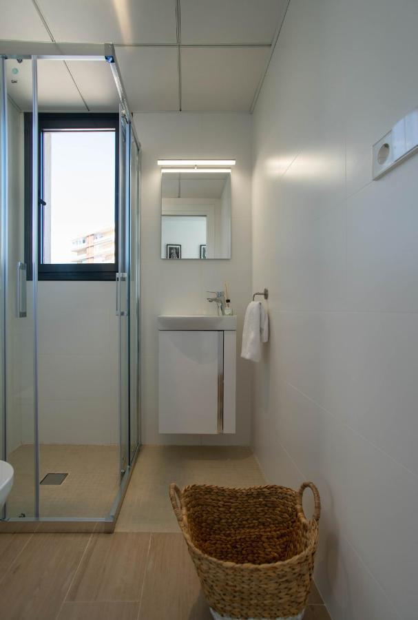 Modern Sea Front Reef Apartment Alicante Bagian luar foto